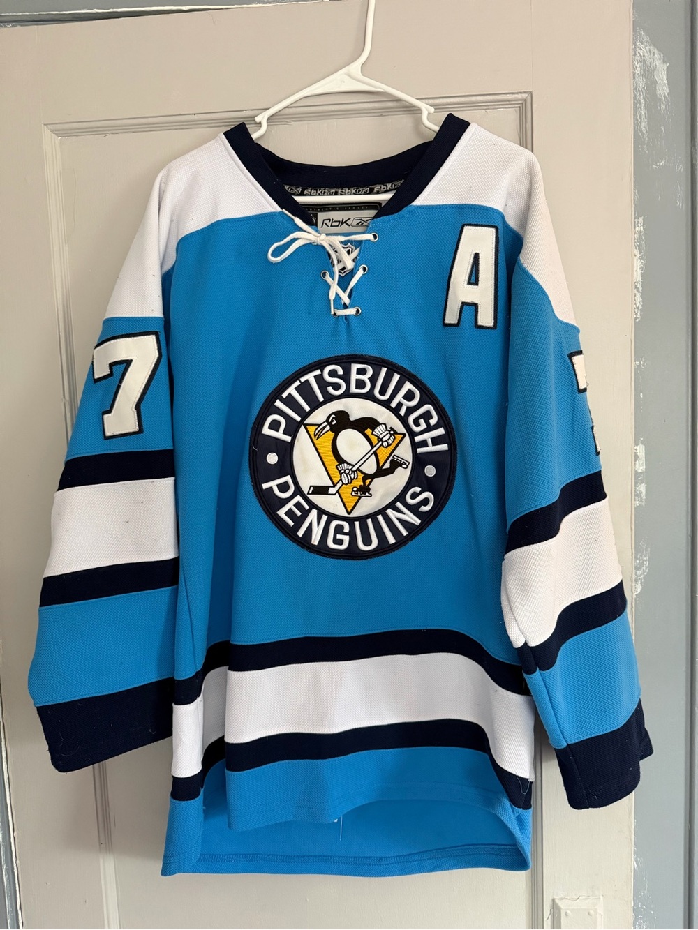 CCM Reebok Pittsburgh Penguins Evgeni Malkin #71 2008 Winter Classic Jersey